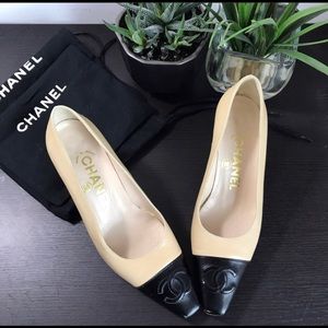 Chanel 2-tone Cap Toe CC Beige Black Mid Heel